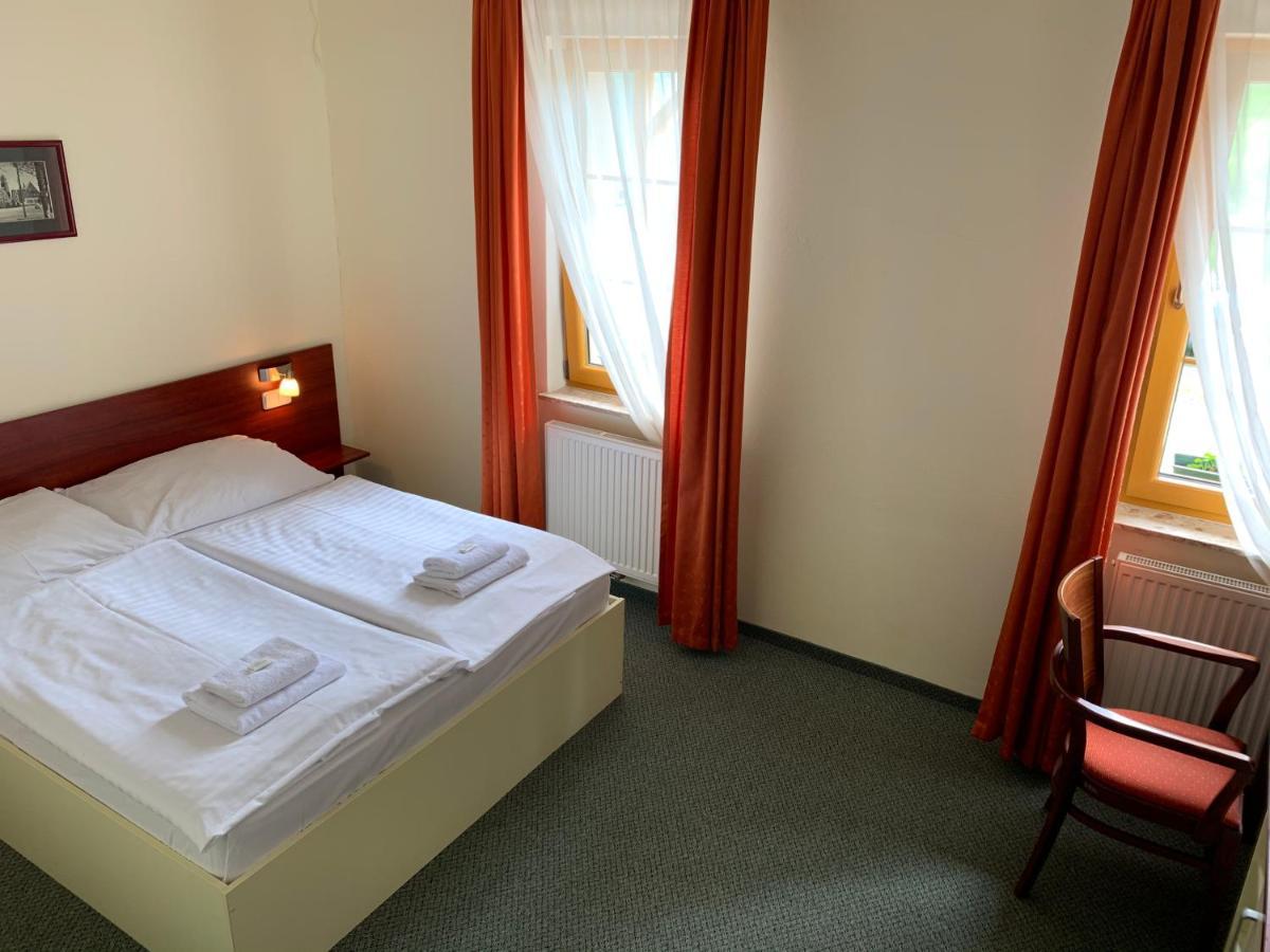 Aparthotel Ochsendorf Горни-Блатна Экстерьер фото