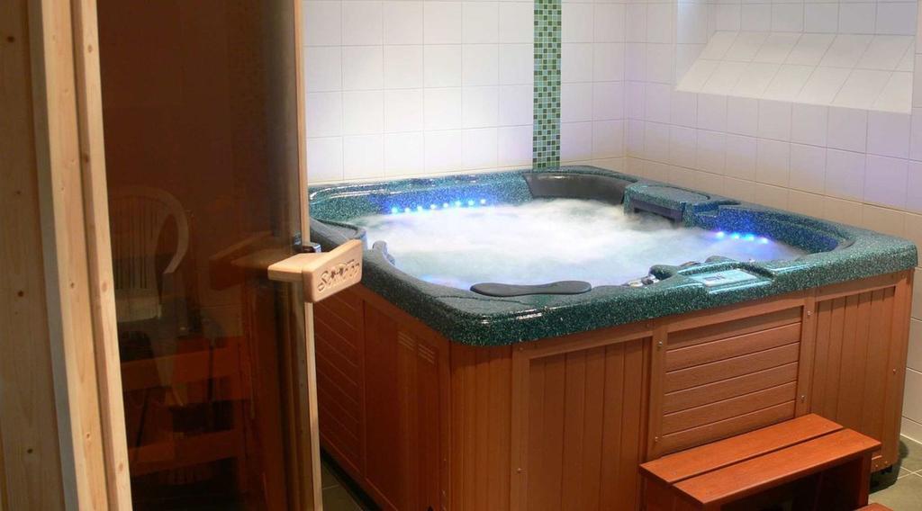 Aparthotel Ochsendorf Горни-Блатна Экстерьер фото