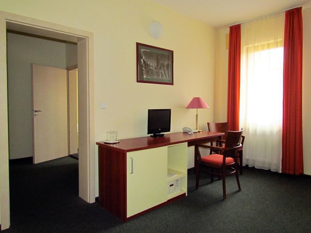 Aparthotel Ochsendorf Горни-Блатна Экстерьер фото
