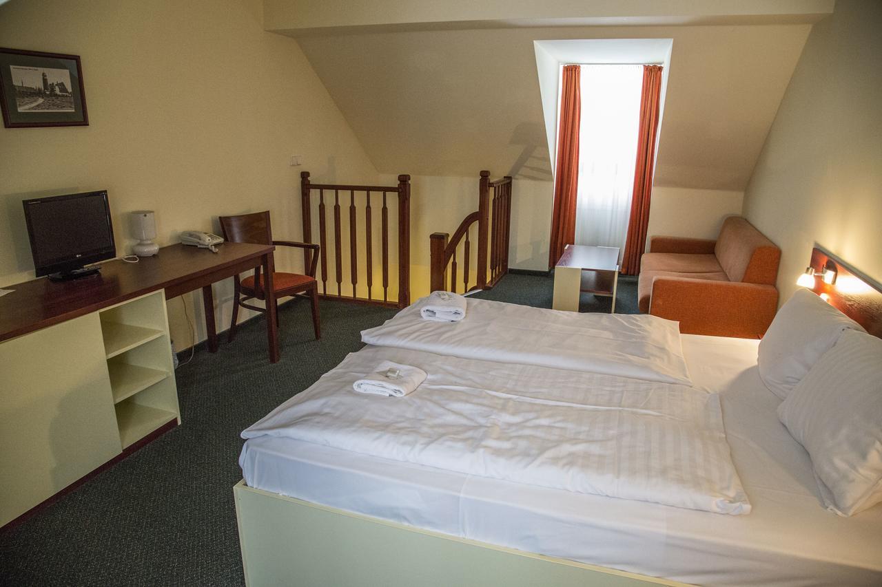 Aparthotel Ochsendorf Горни-Блатна Экстерьер фото